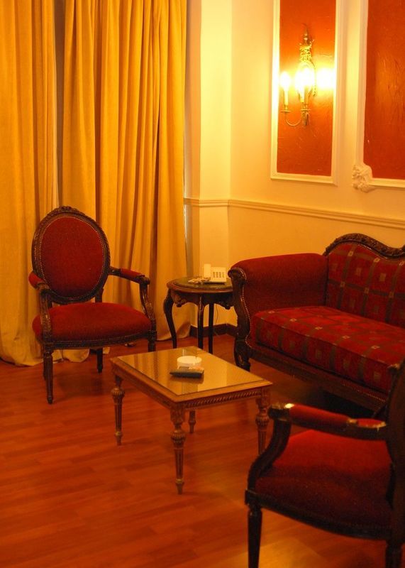 Legend Hotel Beiroet Buitenkant foto